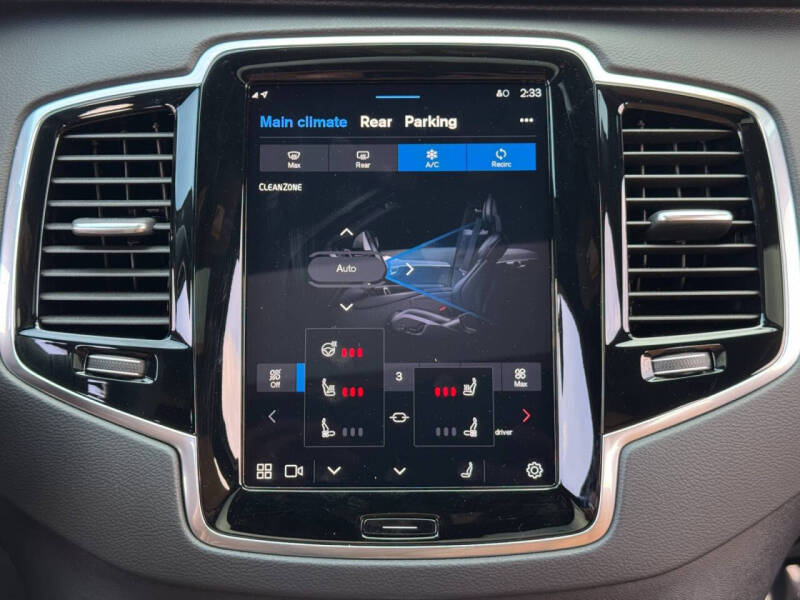 2024 Volvo XC90 Recharge T8 Ultimate Bright Theme 7P