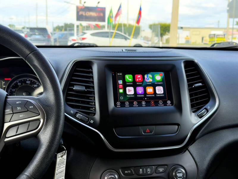 2019 Jeep Cherokee Latitude