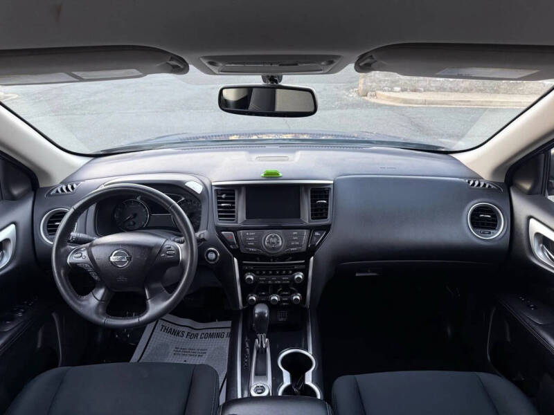 2018 Nissan Pathfinder