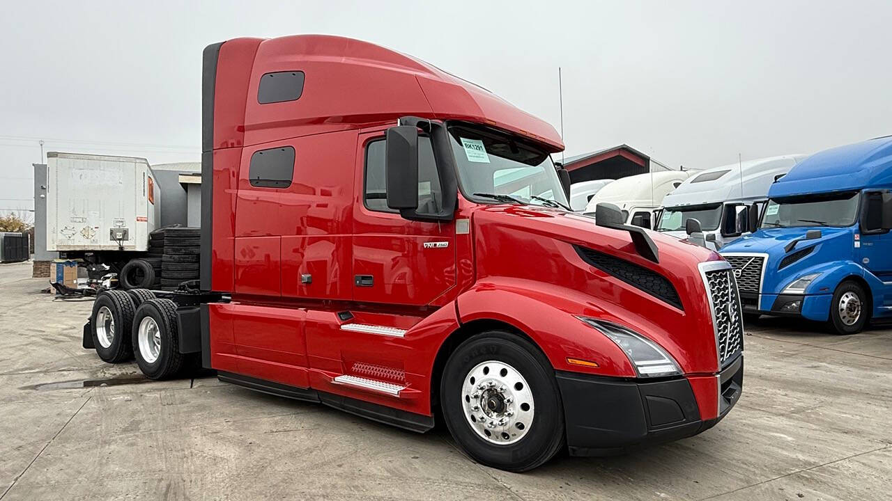 2021 Volvo VNL for sale at KING TRUCK TRAILER SALES in Bakersfield, CA