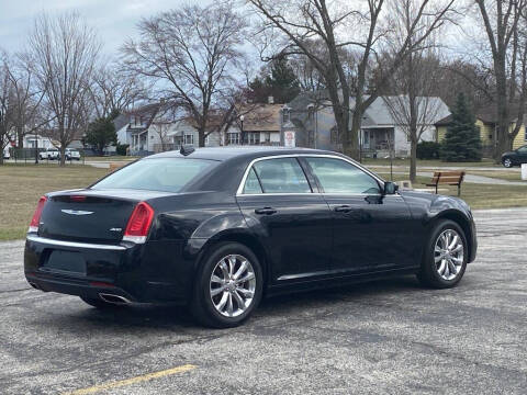 2021 Chrysler 300 Touring