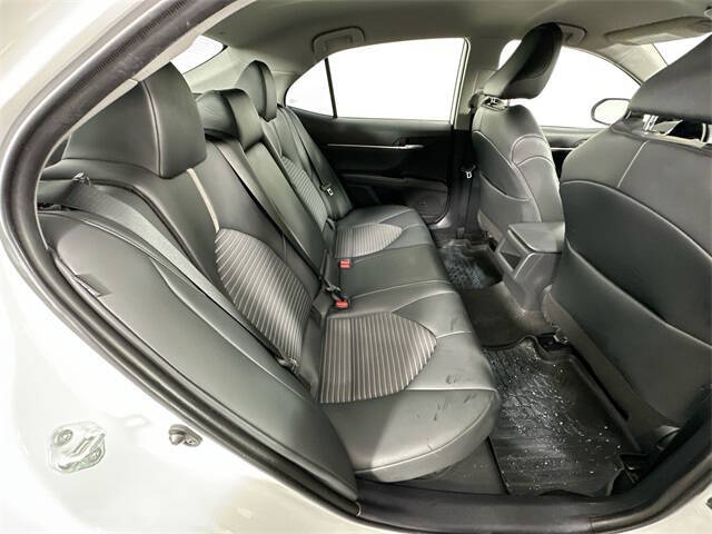 2023 Toyota Camry Hybrid SE