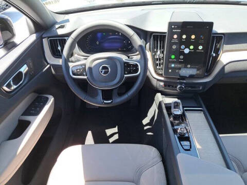 2026 Volvo XC60 B5 Core