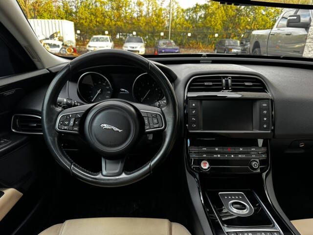 2017 Jaguar XE 35t Premium