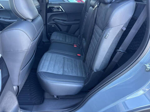 2026 Mitsubishi Outlander SE