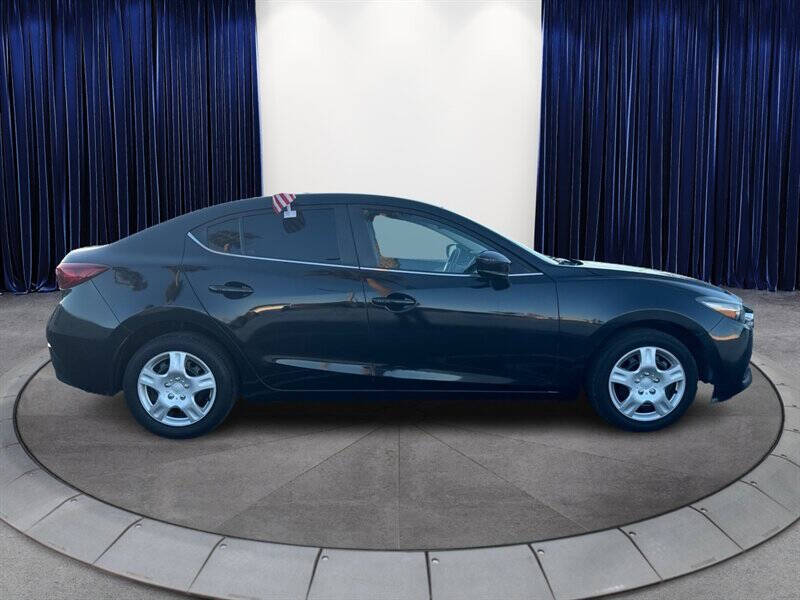 2017 Mazda MAZDA3 Touring