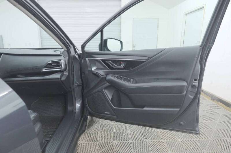 2024 Subaru Outback Touring