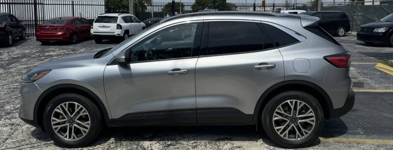 2021 Ford Escape SEL photo 6