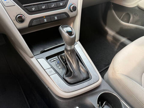2018 Hyundai Elantra