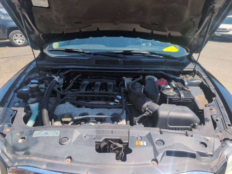 2011 Ford Taurus SEL