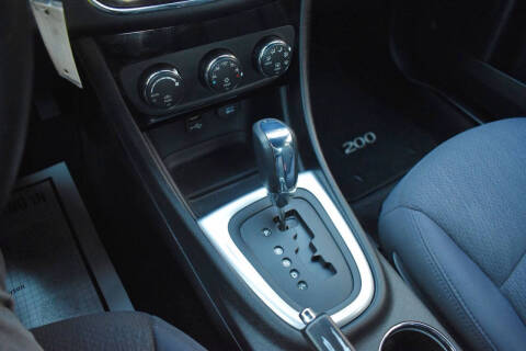 2012 Chrysler 200 Touring