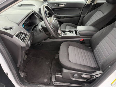 2022 Ford Edge SE