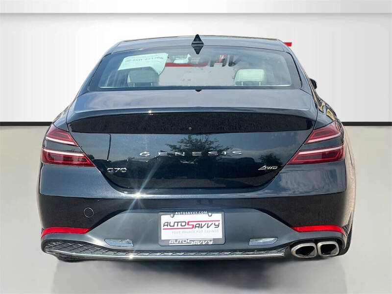 2023 Genesis G70