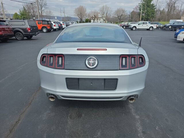 2014 Ford Mustang V6
