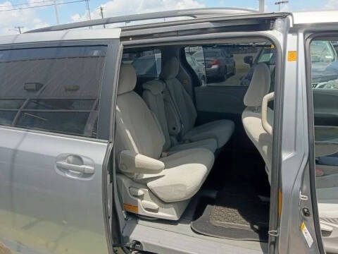 2011 Toyota Sienna