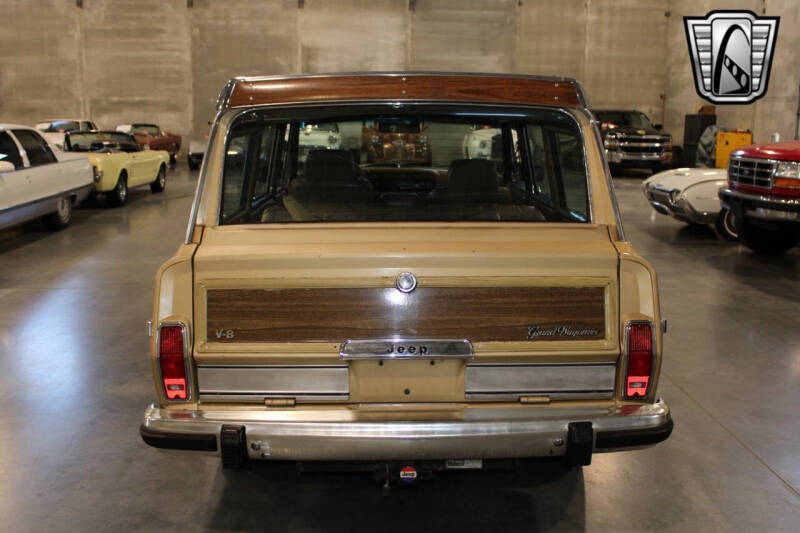 1987 Jeep Grand Wagoneer