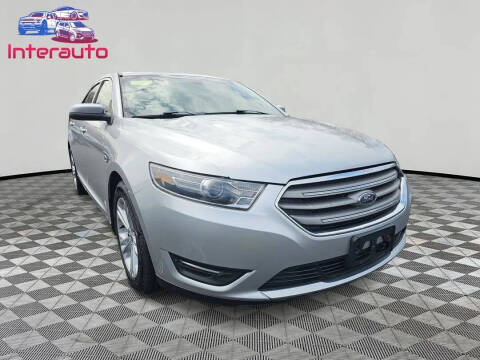 2017 Ford Taurus SEL