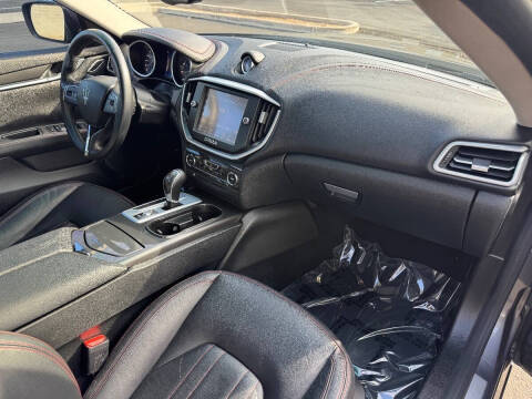 2015 Maserati Ghibli