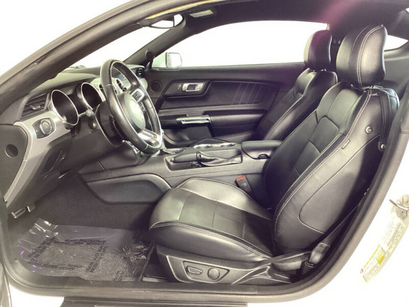 2020 Ford Mustang EcoBoost Premium