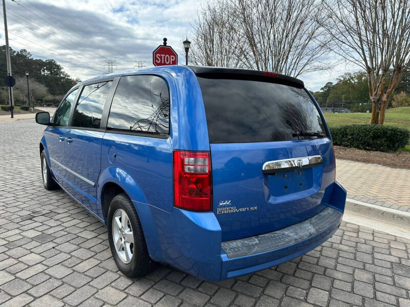 2008 Dodge Grand Caravan null photo 17