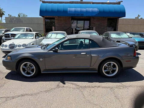 2004 Ford Mustang GT Deluxe