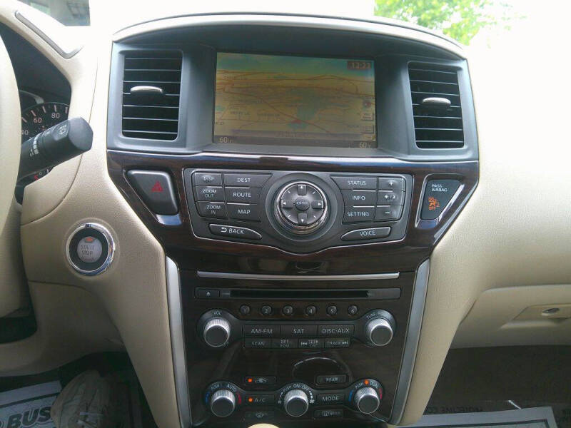 2014 Nissan Pathfinder SL