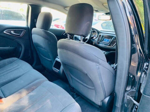 2016 Chrysler 200 Limited