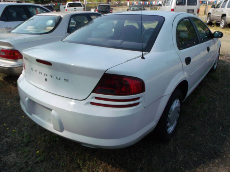 2004 Dodge Stratus SE