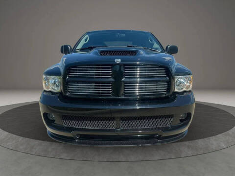 2005 Dodge Ram 1500 SRT-10