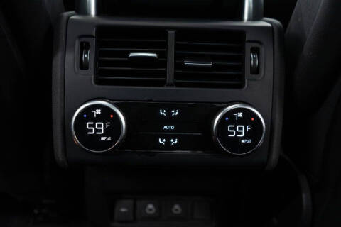 2023 Land Rover Discovery P300 S R-Dynamic