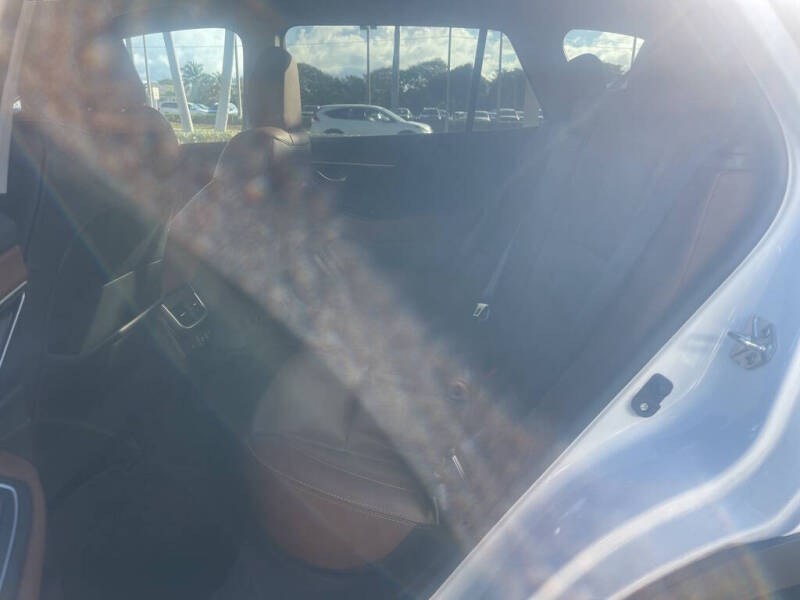 2020 Subaru Outback Touring