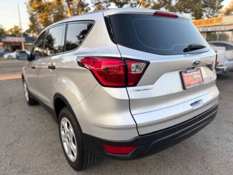 2019 Ford Escape S
