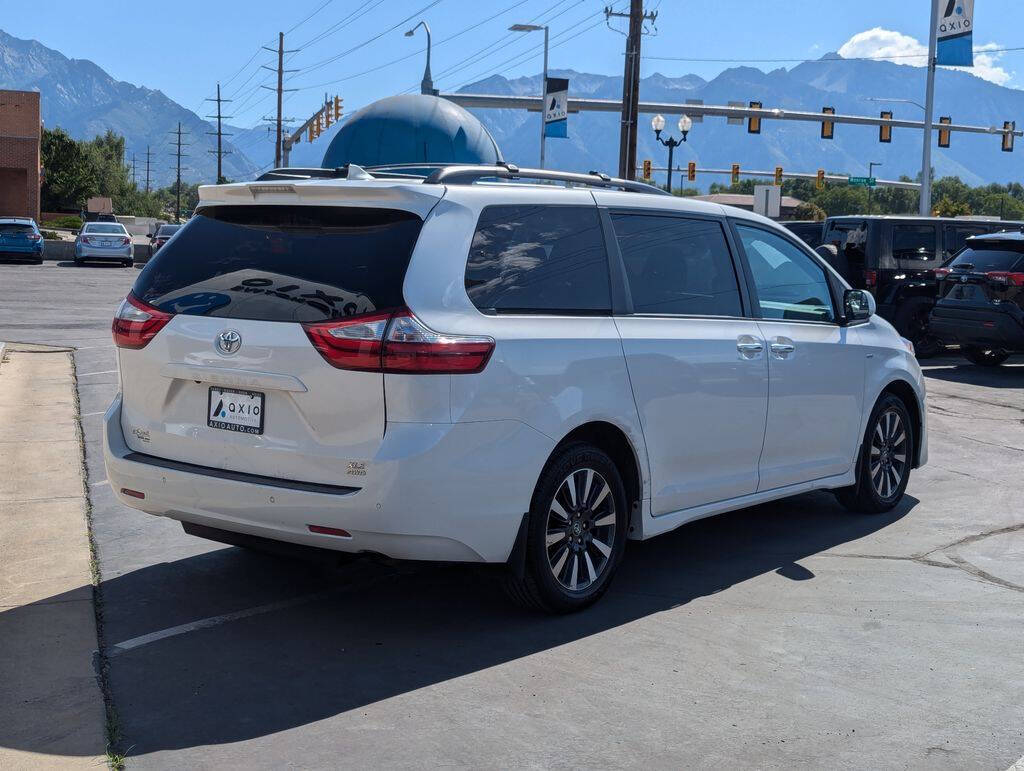 2019 Toyota Sienna for sale at Axio Auto Boise in Boise, ID