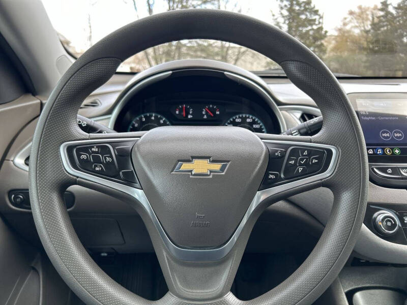 2022 Chevrolet Malibu 1LS photo 13