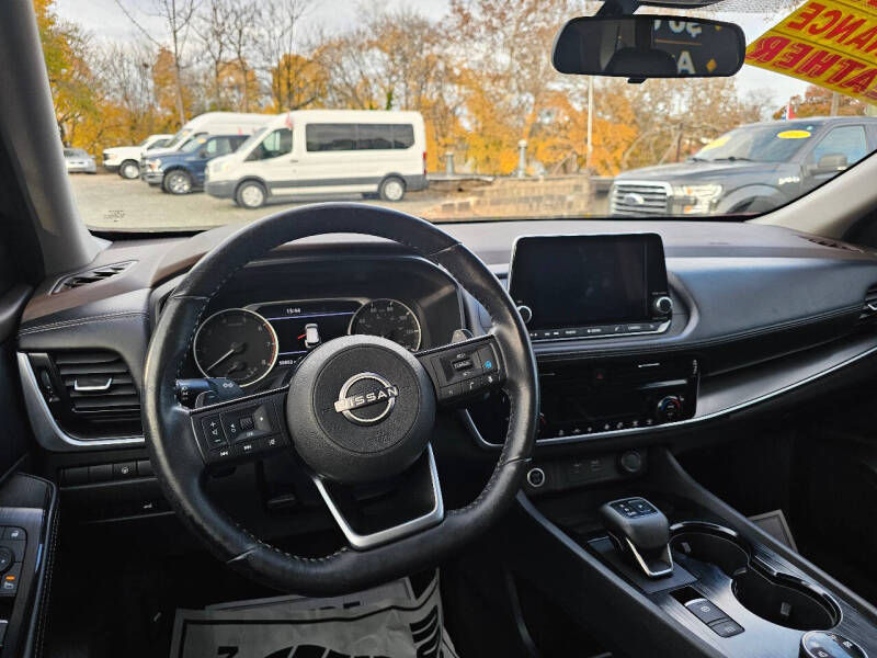 2022 Nissan Rogue SV