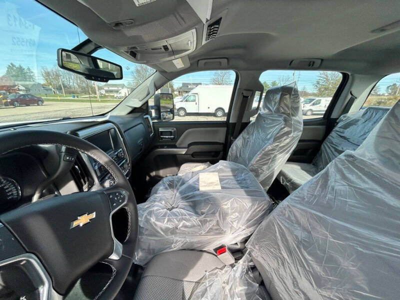 2024 Chevrolet Silverado 5500HD