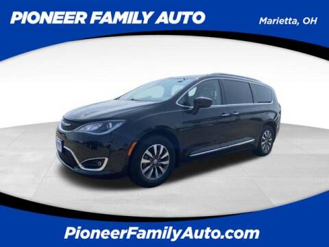 2020 Chrysler Pacifica for sale at Pioneer Family Preowned Autos of WILLIAMSTOWN in Williamstown WV