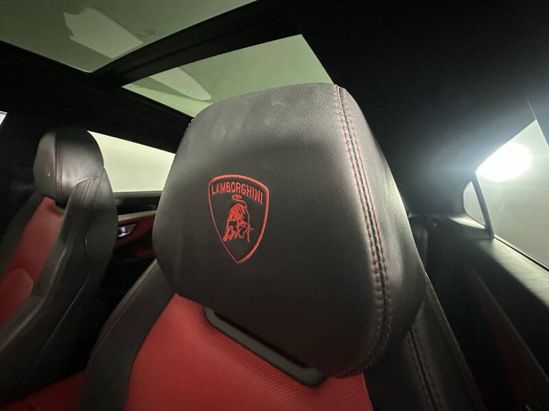 2019 Lamborghini Urus