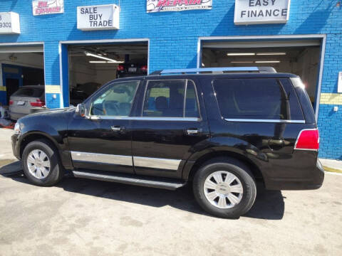2007 Lincoln Navigator for sale at Drive Auto Sales & Service, LLC. in North Charleston SC