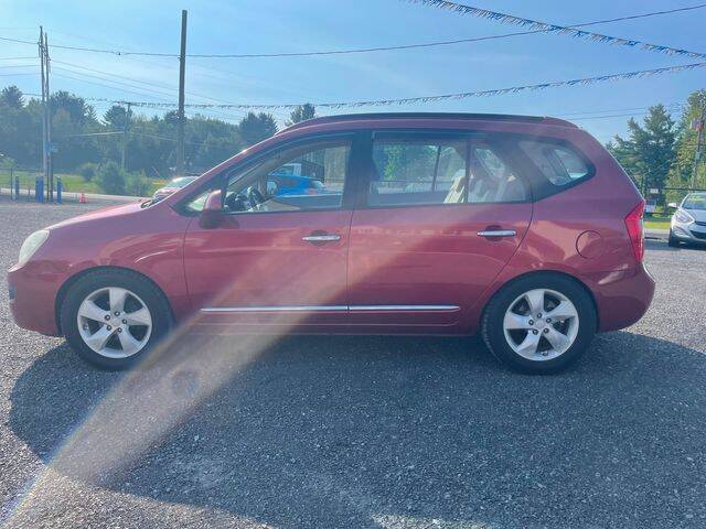 2007 Kia Rondo for sale at Upstate Auto Sales Inc. in Pittstown NY