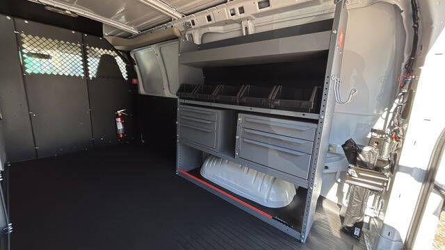 2025 Chevrolet Express 2500
