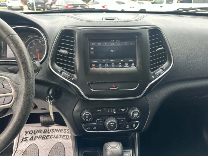 2019 Jeep Cherokee Latitude