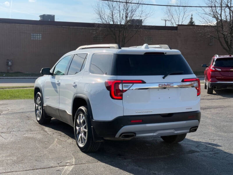 2021 GMC Acadia SLT