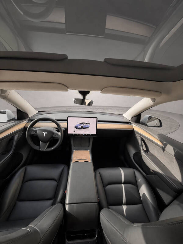 2023 Tesla Model Y Long Range
