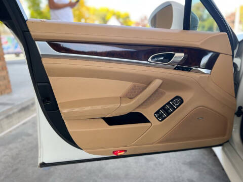 2013 Porsche Panamera