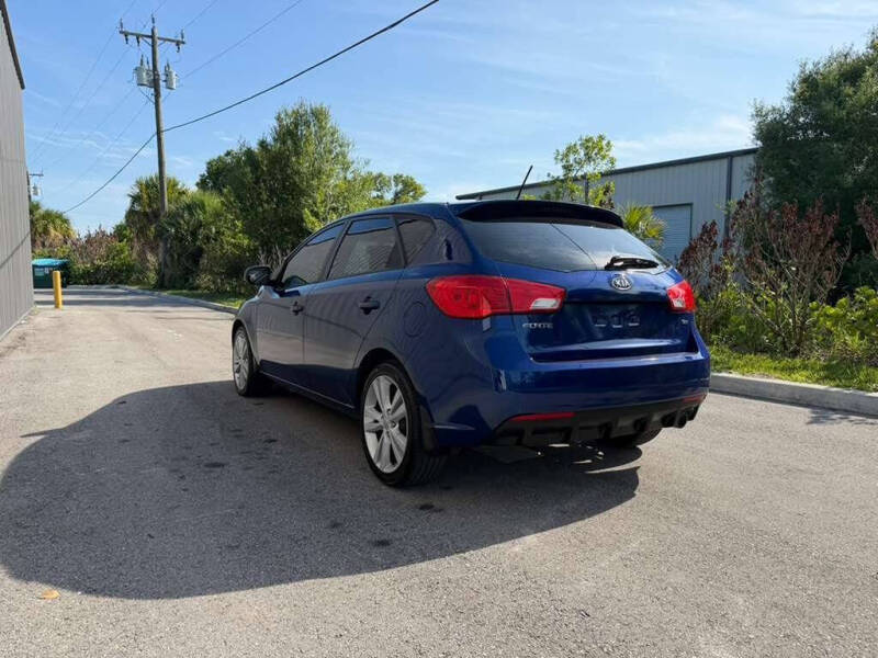 2011 Kia Forte5 SX