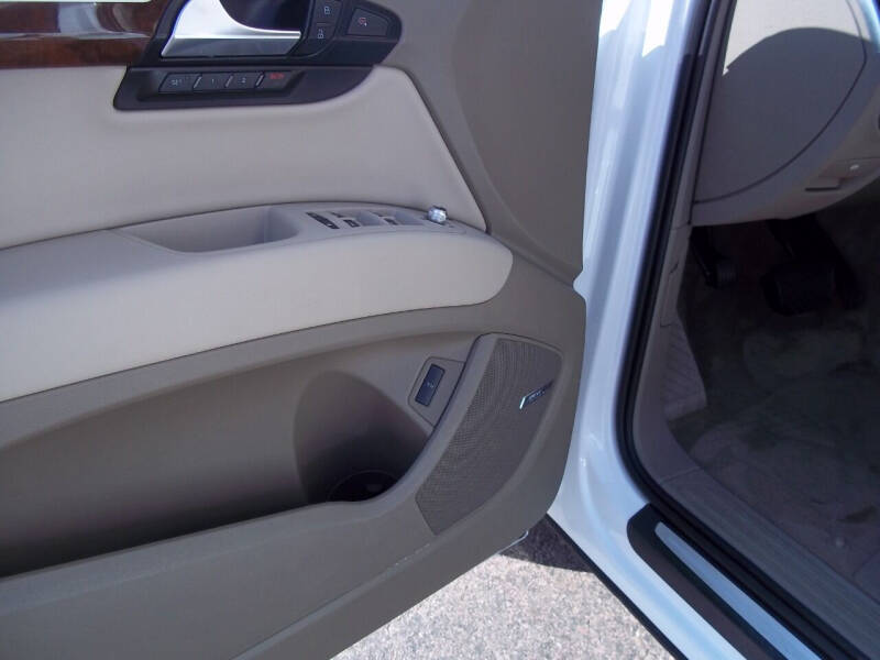 2012 Audi Q7 3.0T quattro S line Prestige