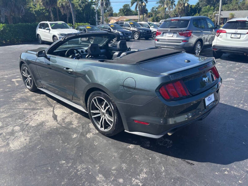 2015 Ford Mustang EcoBoost Premium