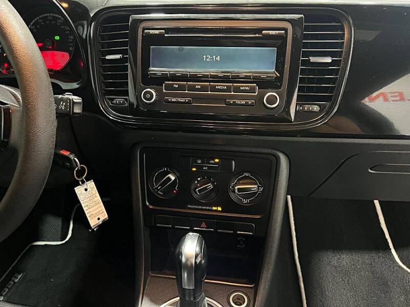 2014 Volkswagen Beetle 2.5L Entry PZEV