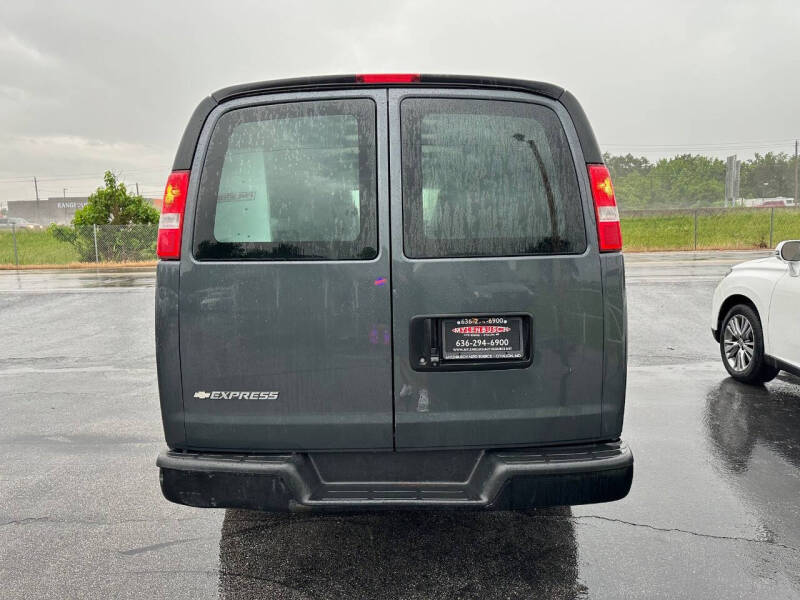 2017 Chevrolet Express 3500
